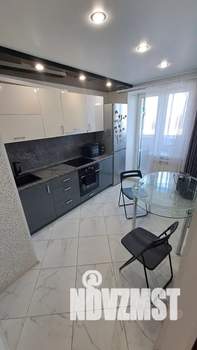 1-к квартира, посуточно, 41м2, 7/14 этаж