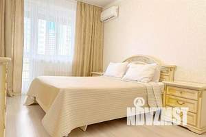 1-к квартира, посуточно, 45м2, 3/18 этаж