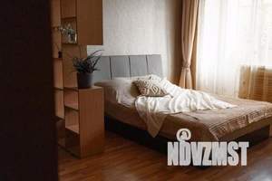 1-к квартира, посуточно, 38м2, 4/14 этаж