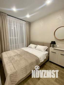 Студия квартира, посуточно, 35м2, 5/19 этаж