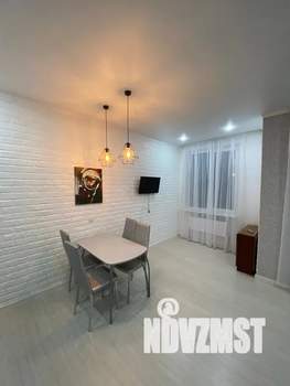 Студия квартира, посуточно, 32м2, 1/7 этаж