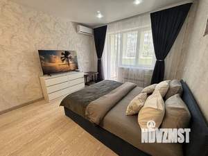 1-к квартира, посуточно, 36м2, 3/10 этаж