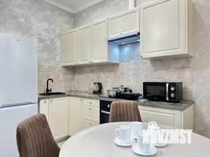 1-к квартира, посуточно, 44м2, 3/22 этаж