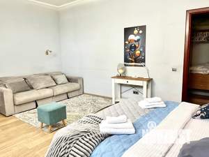 3-к квартира, посуточно, 244м2, 2/3 этаж