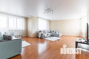 1-к квартира, посуточно, 122м2, 1/1 этаж