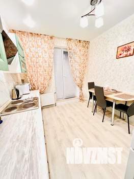 1-к квартира, посуточно, 40м2, 4/24 этаж