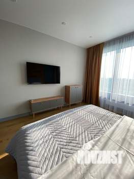 1-к квартира, посуточно, 42м2, 8/25 этаж