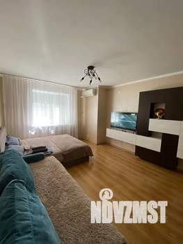 1-к квартира, посуточно, 38м2, 1/5 этаж