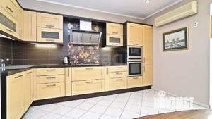 4-к квартира, на длительный срок, 130м2, 4/5 этаж