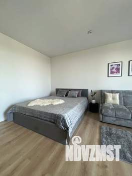 Студия квартира, посуточно, 35м2, 16/24 этаж