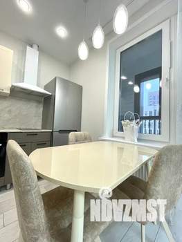 Студия квартира, посуточно, 35м2, 6/17 этаж