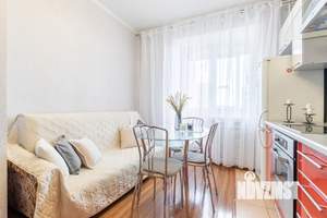 1-к квартира, посуточно, 42м2, 1/1 этаж