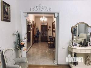 4-к квартира, на длительный срок, 125м2, 1/6 этаж