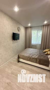 2-к квартира, посуточно, 47м2, 3/5 этаж