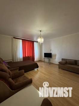 2-к квартира, посуточно, 92м2, 2/6 этаж