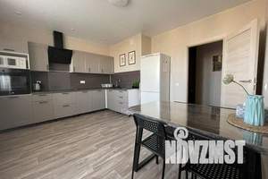 2-к квартира, посуточно, 82м2, 12/22 этаж
