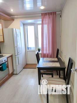 2-к квартира, посуточно, 50м2, 1/1 этаж