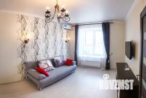 1-к квартира, посуточно, 42м2, 7/10 этаж