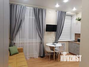 Студия квартира, посуточно, 40м2, 1/4 этаж