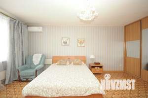 2-к квартира, посуточно, 90м2, 1/1 этаж