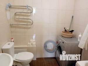 Студия квартира, посуточно, 35м2, 6/19 этаж