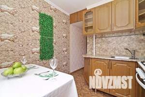 2-к квартира, посуточно, 45м2, 5/5 этаж
