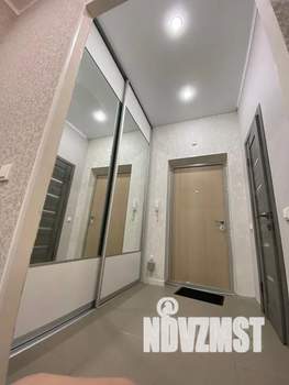 Студия квартира, посуточно, 32м2, 1/7 этаж