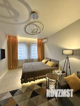 1-к квартира, посуточно, 40м2, 18/19 этаж