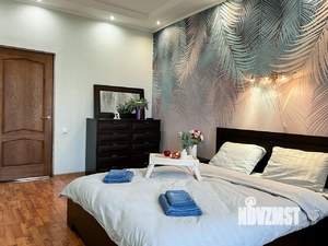 3-к квартира, посуточно, 95м2, 1/1 этаж