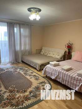 1-к квартира, посуточно, 50м2, 5/10 этаж