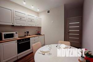 1-к квартира, посуточно, 38м2, 12/18 этаж