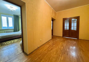 4-к квартира, на длительный срок, 140м2, 4/5 этаж