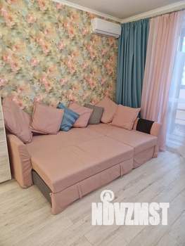 1-к квартира, посуточно, 35м2, 2/18 этаж