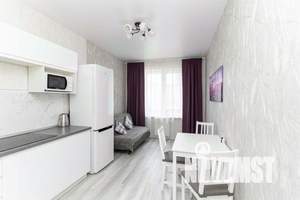 1-к квартира, посуточно, 45м2, 3/18 этаж