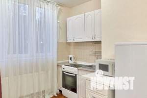 2-к квартира, посуточно, 70м2, 1/25 этаж