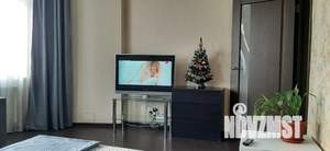 1-к квартира, посуточно, 54м2, 4/10 этаж