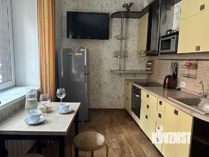 2-к квартира, посуточно, 40м2, 3/16 этаж