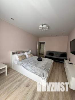 1-к квартира, посуточно, 38м2, 2/19 этаж