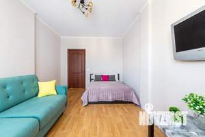 1-к квартира, посуточно, 45м2, 7/10 этаж