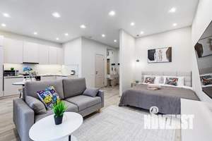 Студия квартира, посуточно, 38м2, 13/21 этаж