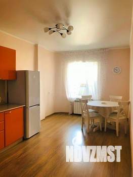 1-к квартира, посуточно, 54м2, 1/1 этаж