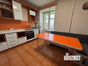 1-к квартира, посуточно, 46м2, 4/10 этаж