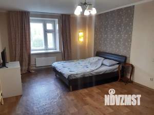 1-к квартира, посуточно, 41м2, 7/10 этаж