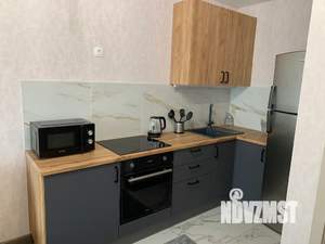 1-к квартира, посуточно, 37м2, 3/9 этаж