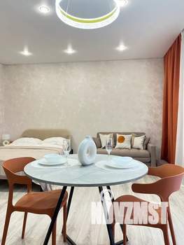 Студия квартира, посуточно, 35м2, 4/9 этаж