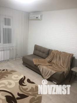 1-к квартира, посуточно, 38м2, 8/17 этаж