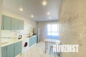 1-к квартира, посуточно, 38м2, 6/25 этаж