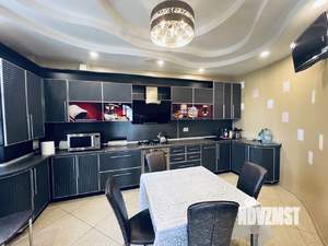3-к квартира, на длительный срок, 130м2, 3/5 этаж