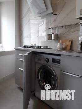 Студия квартира, посуточно, 40м2, 3/3 этаж