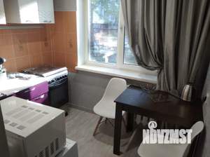 2-к квартира, посуточно, 42м2, 1/5 этаж